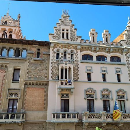 Apartaments Vicus 3 Con Vistas A La Plaza Mayor De Vic Extérieur photo